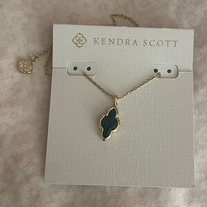 Kendra Scott Tiger Eye Gold Short Pendant Necklace